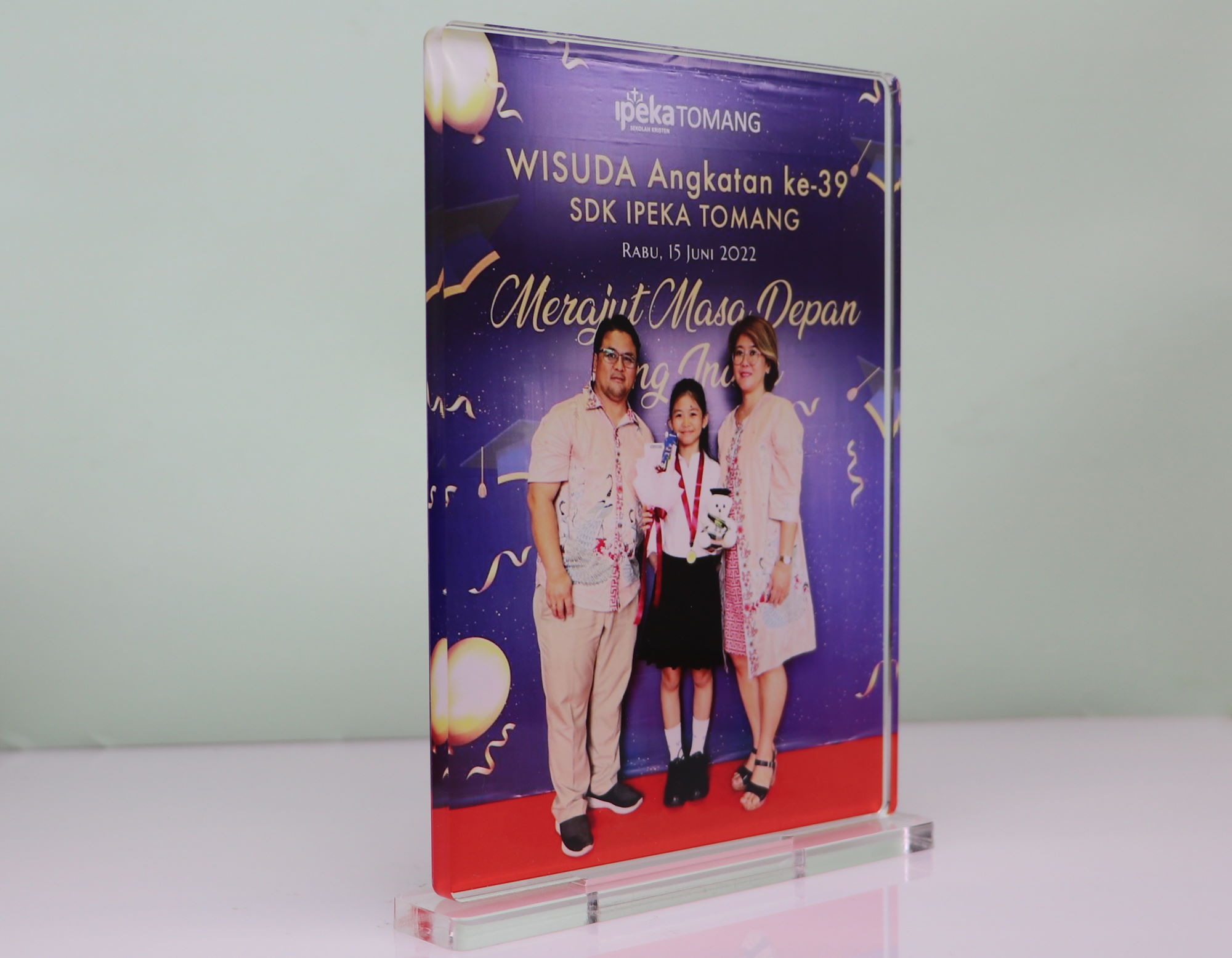 Plakat Akrilik Ketebalan 5mm detail