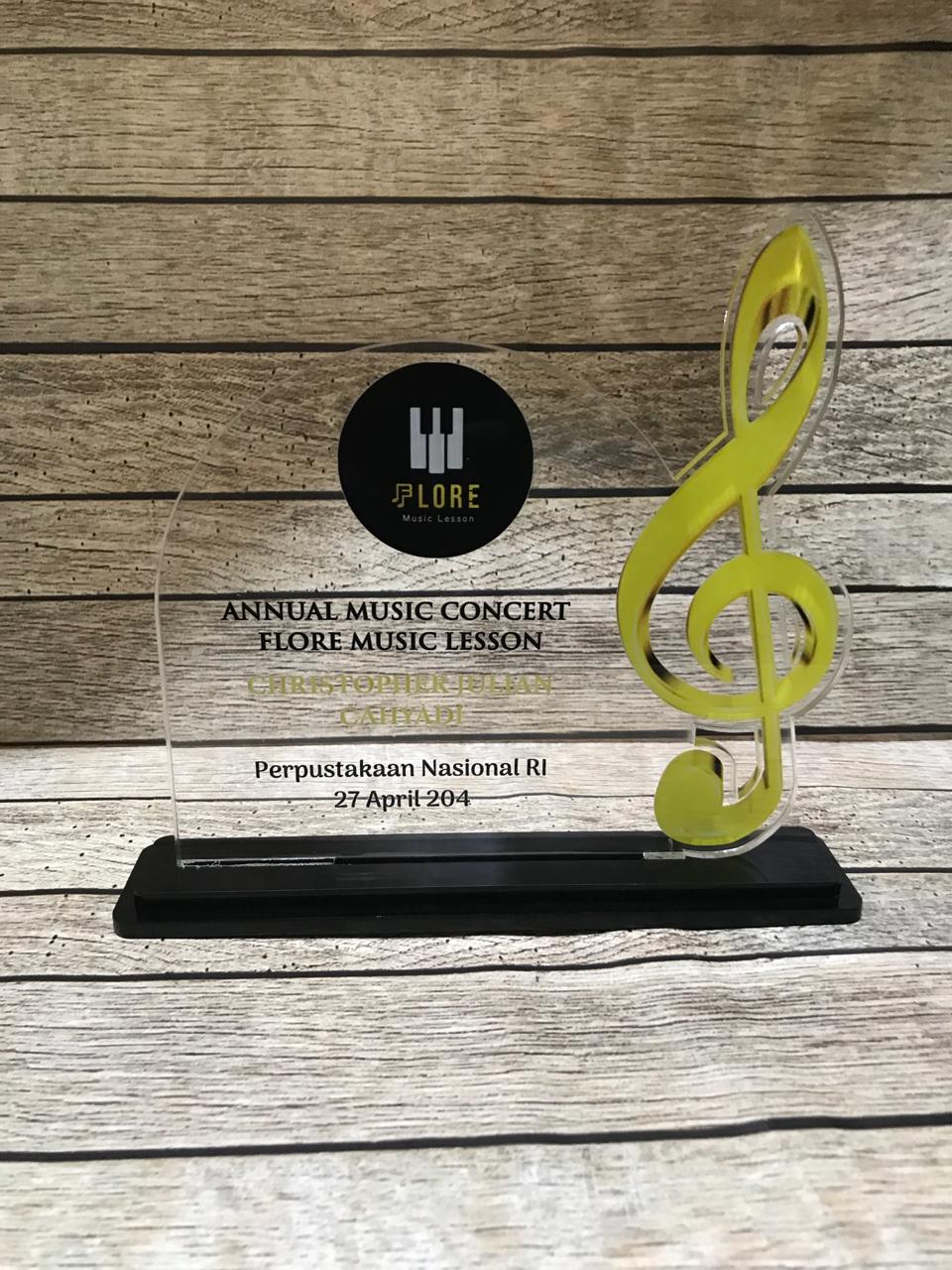 Plakat Akrilik Ketebalan 3mm detail