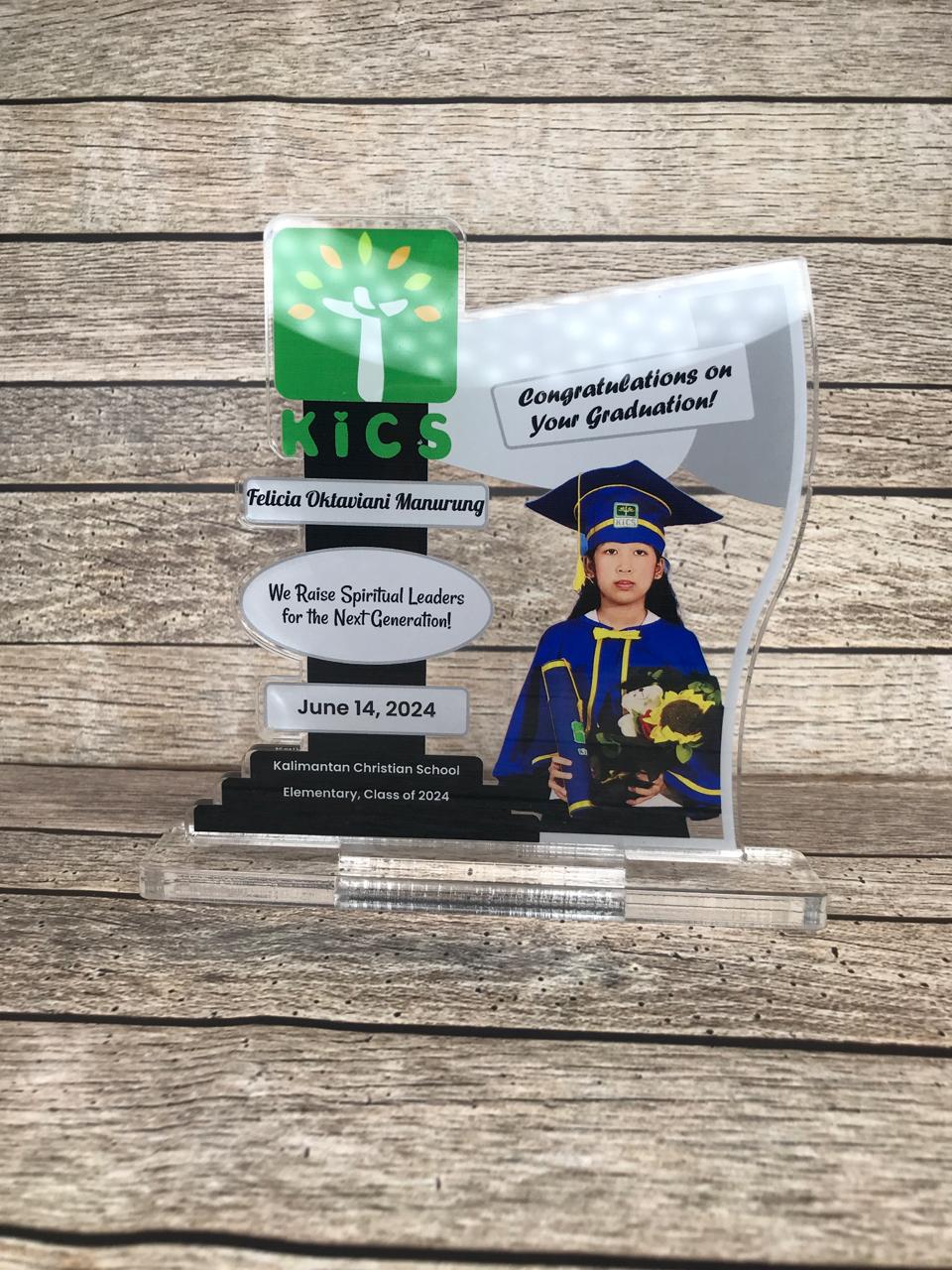 Plakat Akrilik Ketebalan 5mm detail